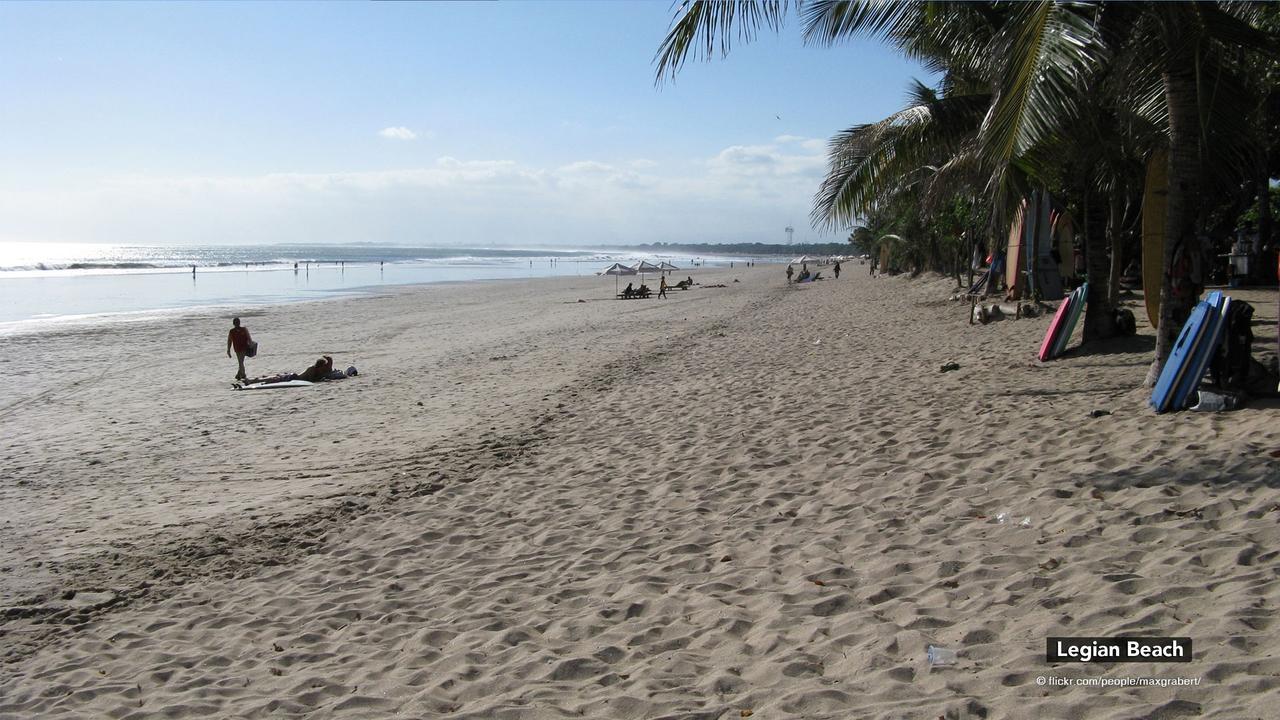 Zen Kuta Sunset Road 2